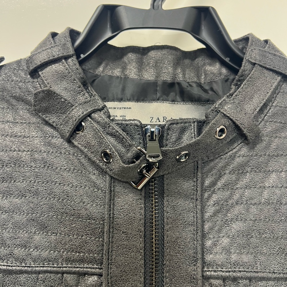 Zara Basic Short Sleeve Jacket, Size Small, Dark … - image 4